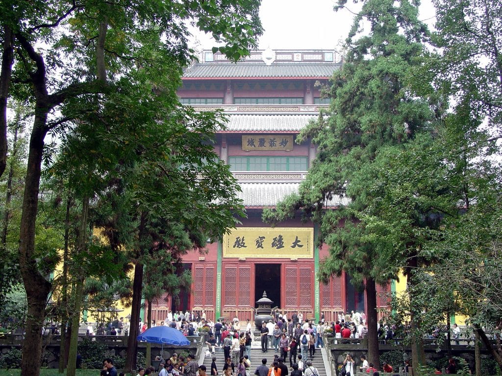 Lingyin Temple's main hall at the foot of Feilai Feng, Hangzhou